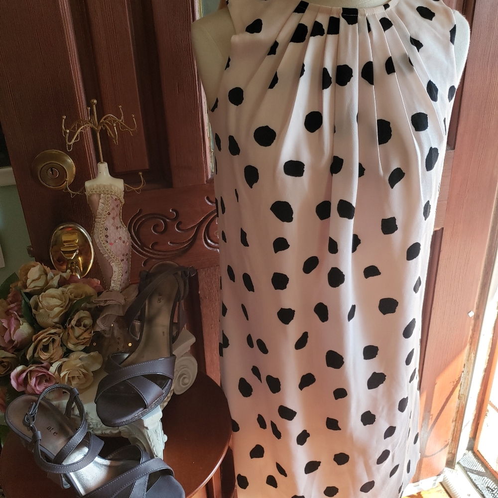 LOFT DRESS - Picture 9 of 11